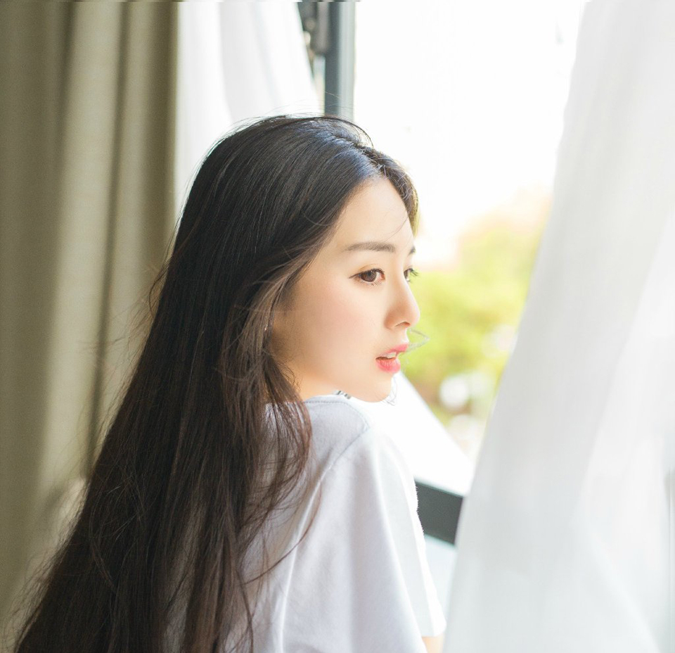 “这……”邓贤愕然，看了看魏延身后的军队，犹豫道：“末将等自是无妨，只是这些将士，不需要休息吗？”